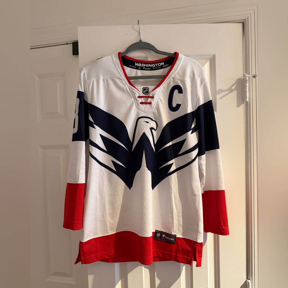 Fanatics Washington Capitals White and Red Jersey